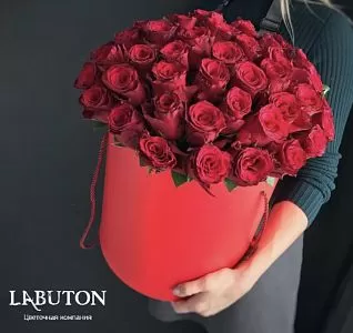 Красные Розы в шляпной коробке 39 шт.